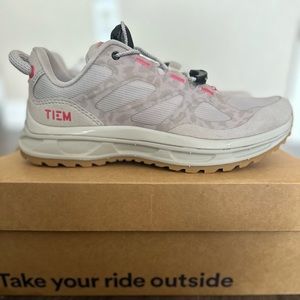 Time “Via” Indoor Cycle Shoes Size 5 (EU 36) in Snow Leopard